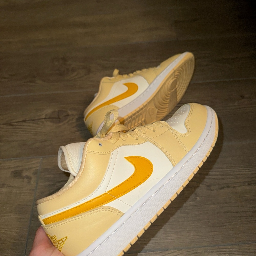 Women’s Air Jordan One Low
